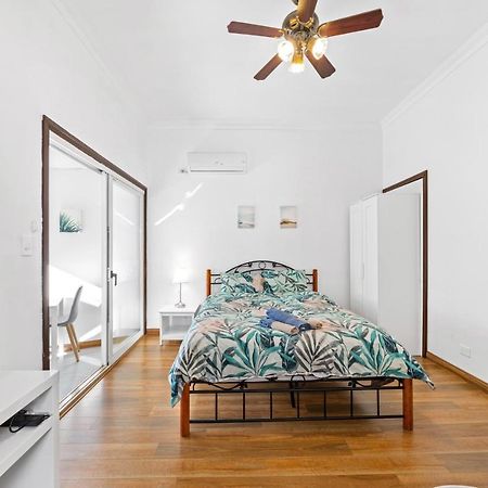 Spacious 1 Bedroom Guest House With Free Parking Sydney Buitenkant foto